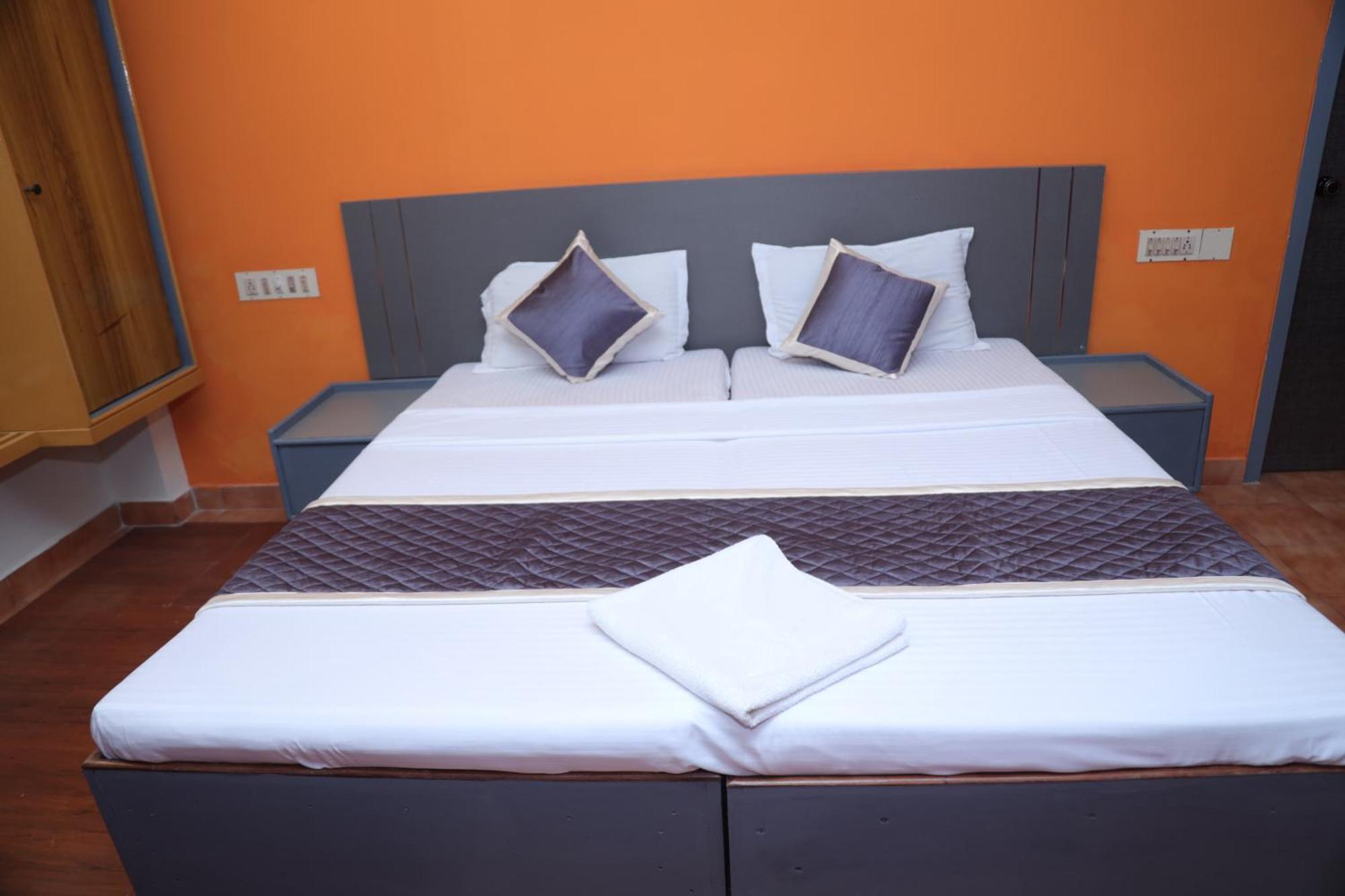Grand Harmony Beach Resort 코발람비치 외부 사진